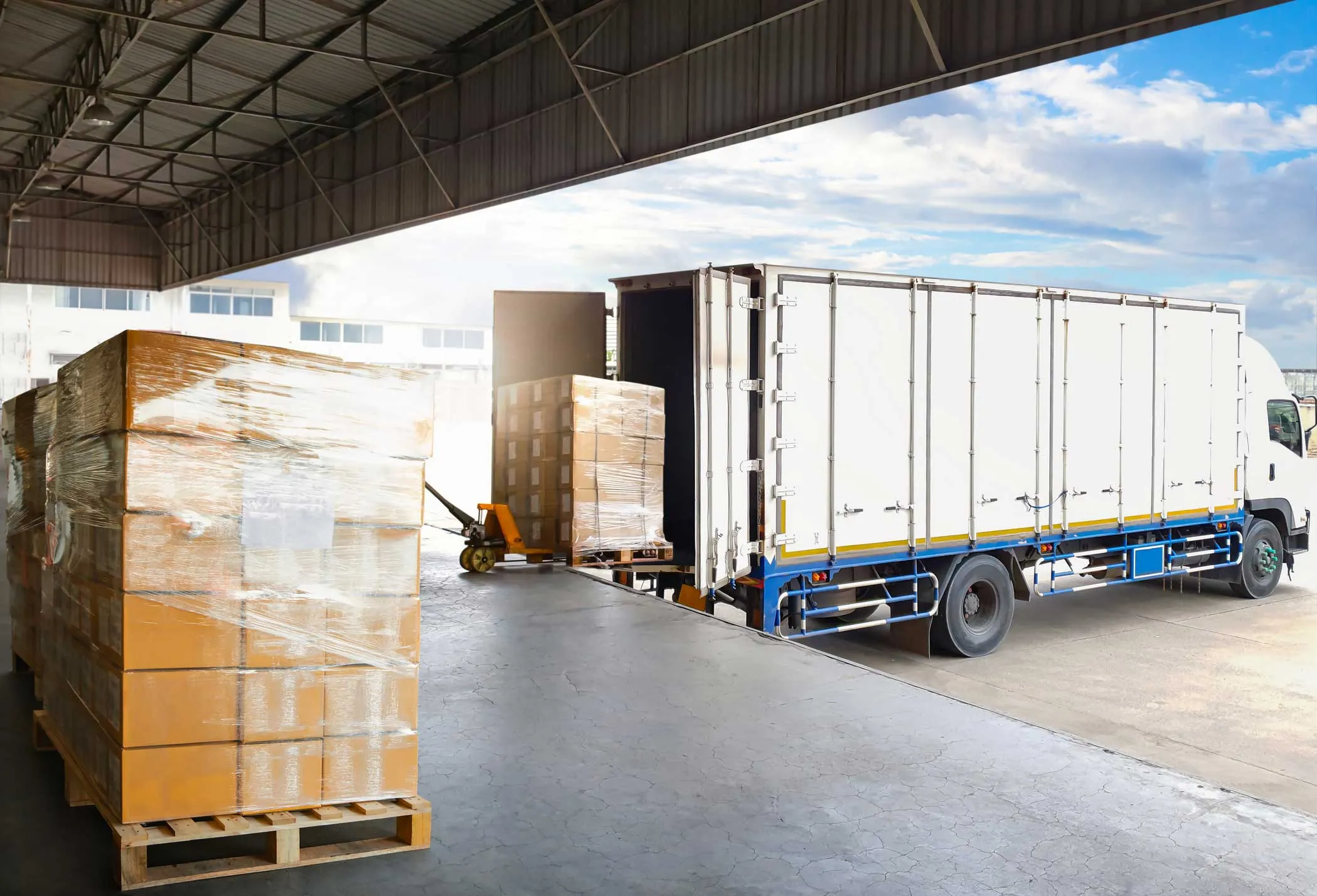 Pharmaceutical cold chain logistics operations